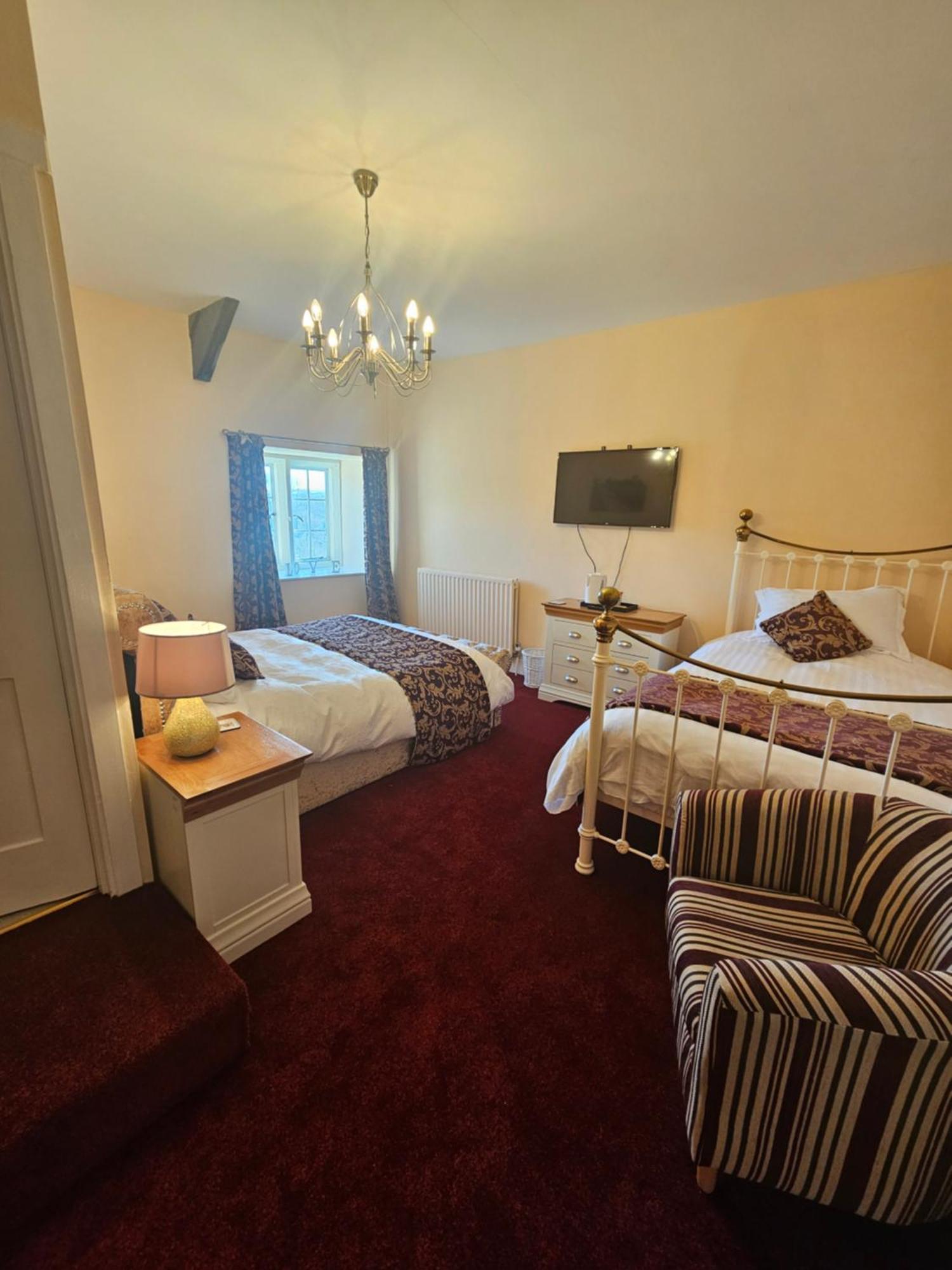 2 Stanhope Hall B&B Бишоп-Окленд Экстерьер фото